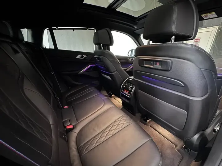 BMW X6 G06