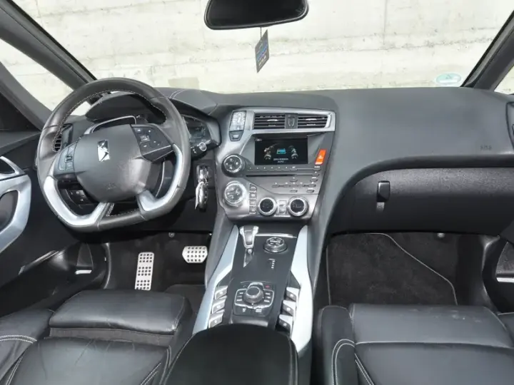 Citroën DS5 Hybrid4 EGS6 SportChic