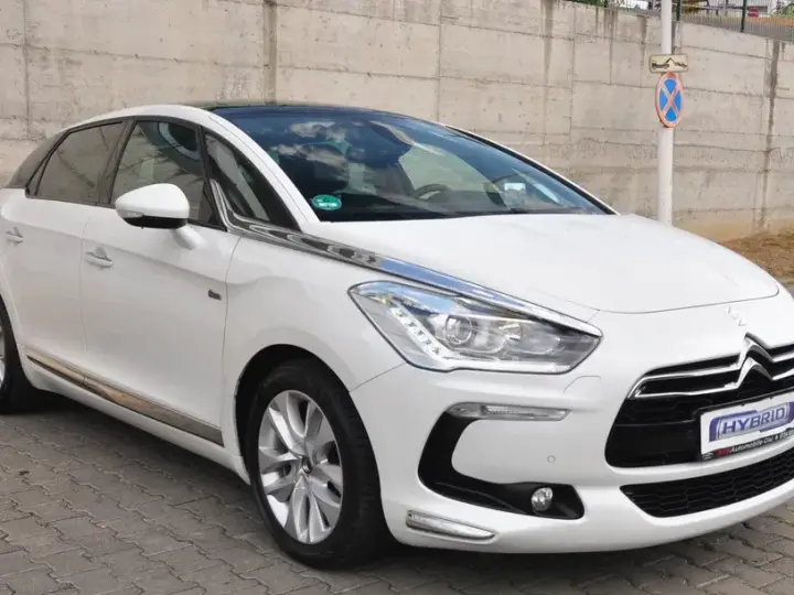 Citroën DS5 Hybrid4 EGS6 SportChic