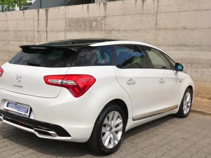 Citroën DS5 Hybrid4 EGS6 SportChic