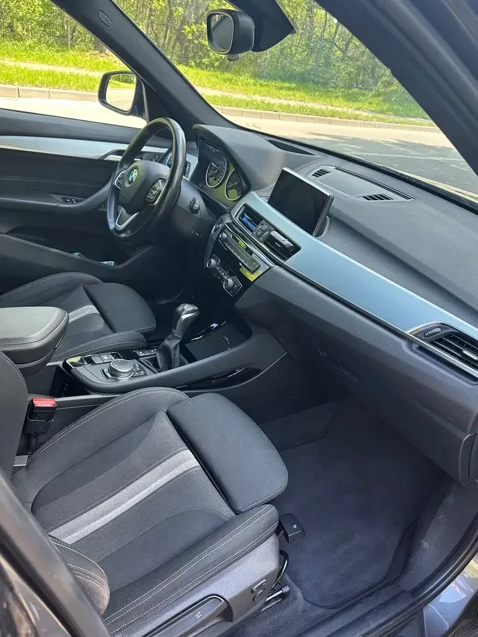 BMW X1 F48 xDrive20d Aut. — imagine 2
