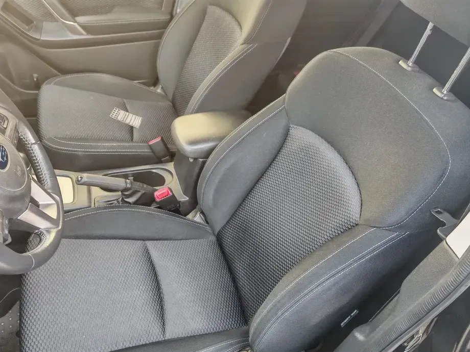 Subaru Forester 2.0i CVT Exclusive ES — imagine 5