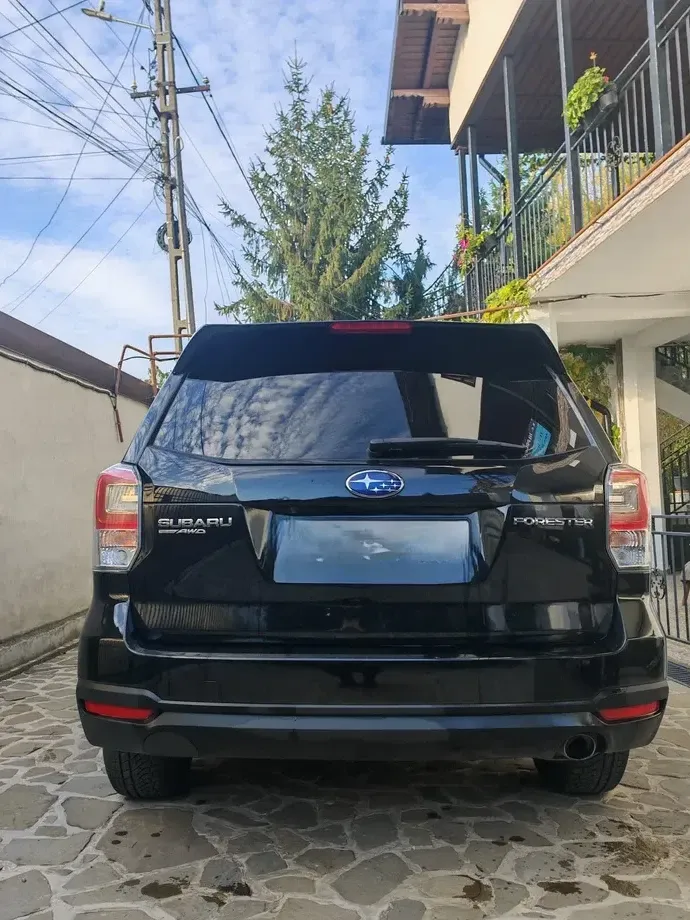 Subaru Forester 2.0i CVT Exclusive ES — imagine 2