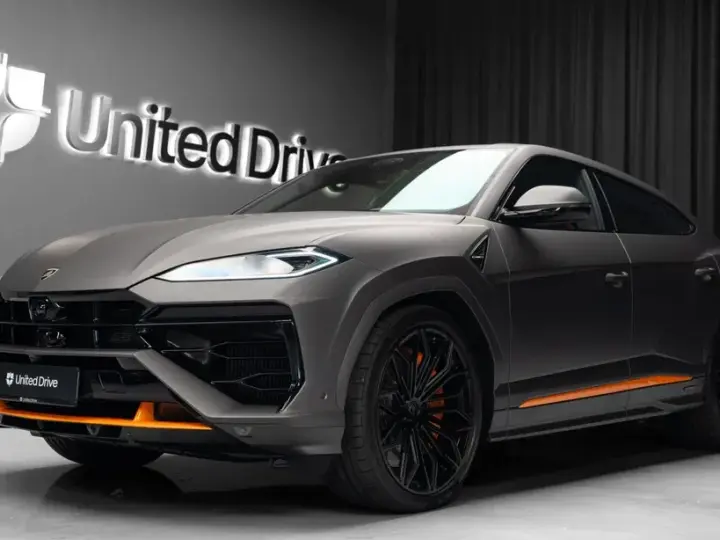 Lamborghini URUS