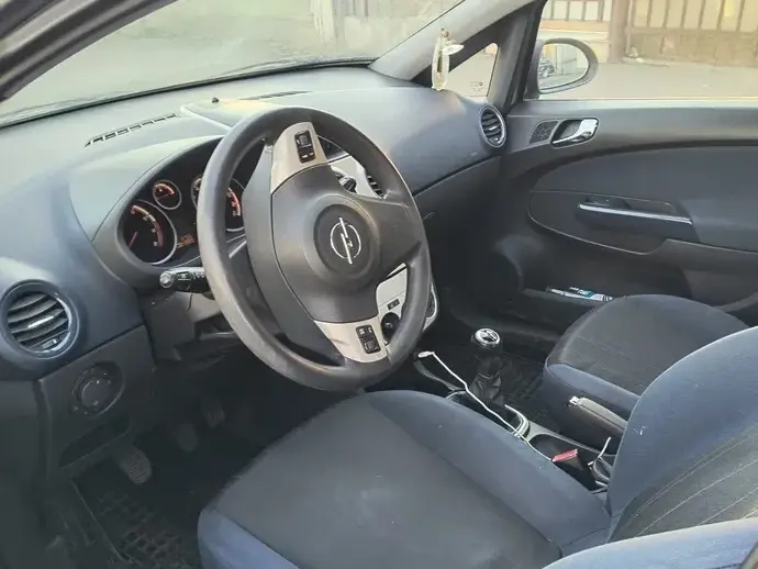 Opel Corsa D 1.2i Essentia