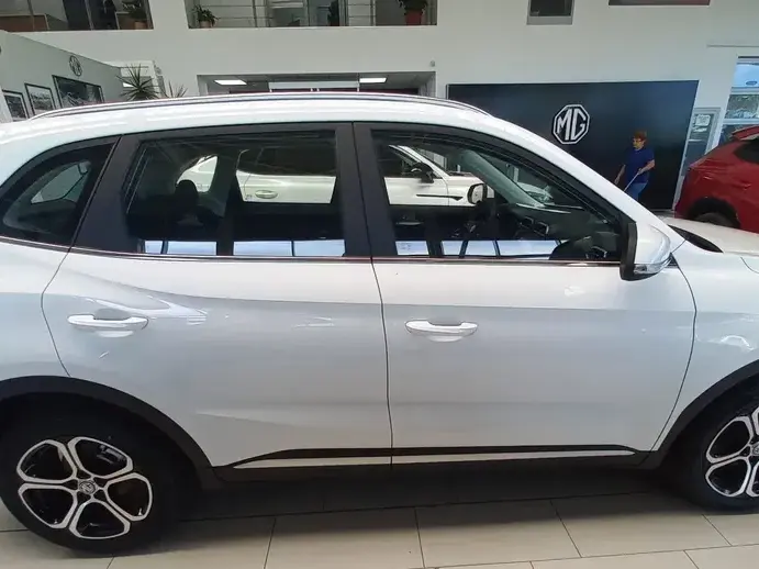 MG ZS HEV