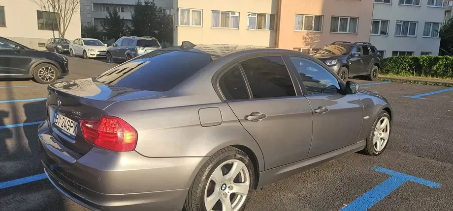 BMW Seria 3 E90/E91/E92/E93 316i — imagine 6