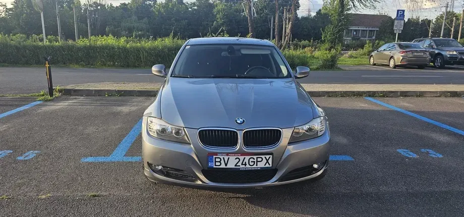 BMW Seria 3 E90/E91/E92/E93 316i — imagine 3