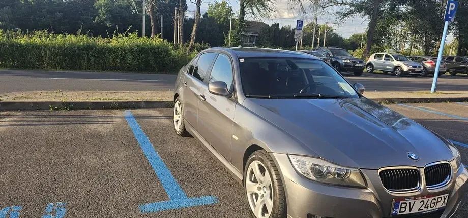 BMW Seria 3 E90/E91/E92/E93 316i — imagine 2