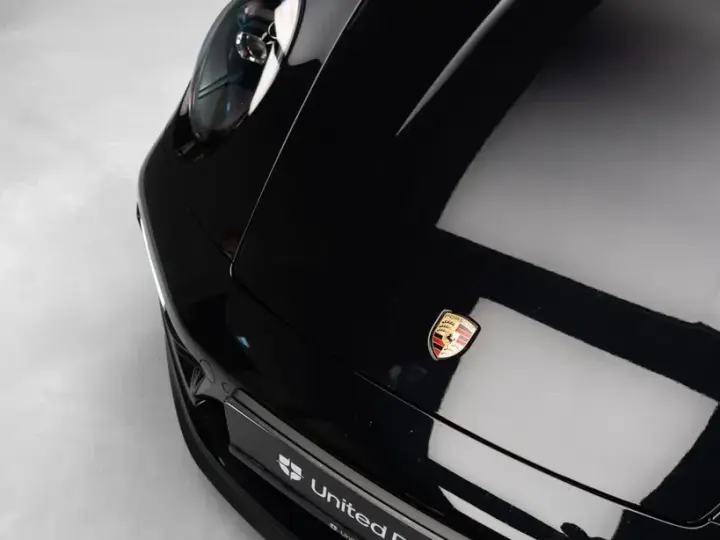 Porsche 911 Carrera 4 GTS PDK