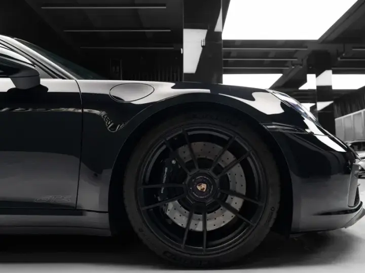Porsche 911 Carrera 4 GTS PDK