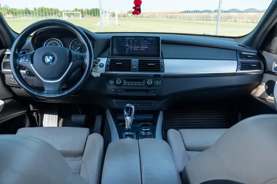 BMW X5 E70 xDrive40d — imagine 5