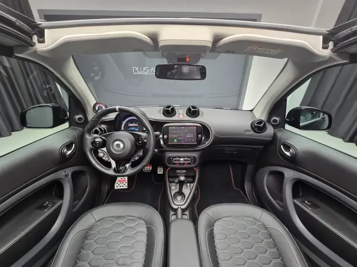 smart fortwo III EQ Brabus Style