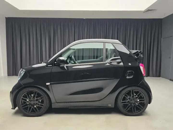 smart fortwo III EQ Brabus Style