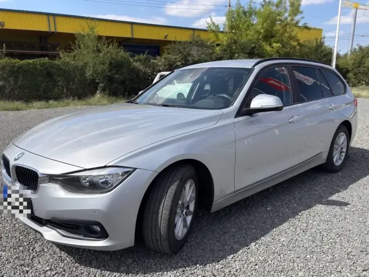 BMW Seria 3 F30/F31/F34 [2011 - 2019] 318d Aut. Luxury Line