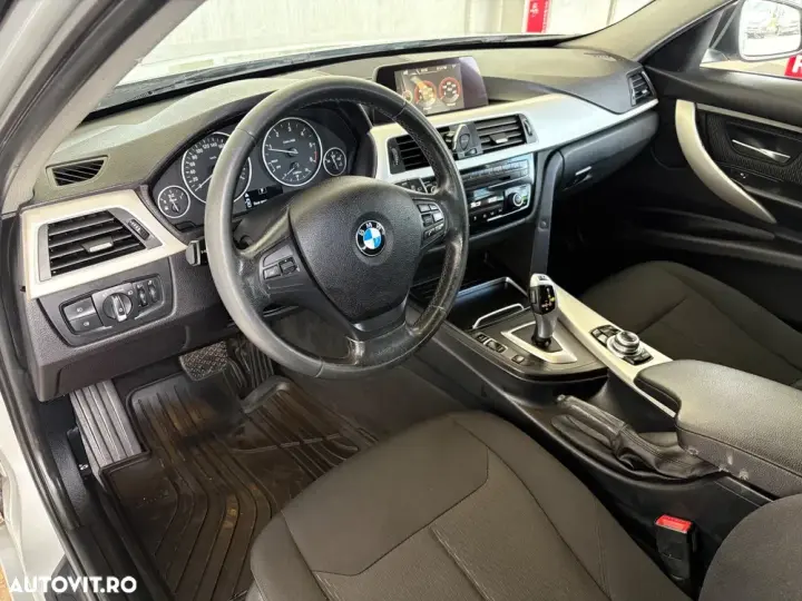 BMW Seria 3 F30/F31/F34 [2011 - 2019] 318d Aut. Luxury Line
