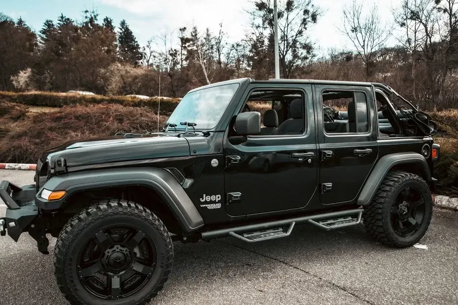 Jeep Wrangler — imagine 4