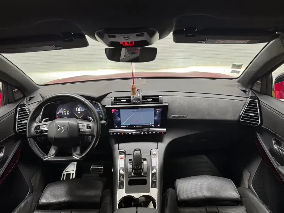 DS Automobiles DS 7 Crossback — imagine 2