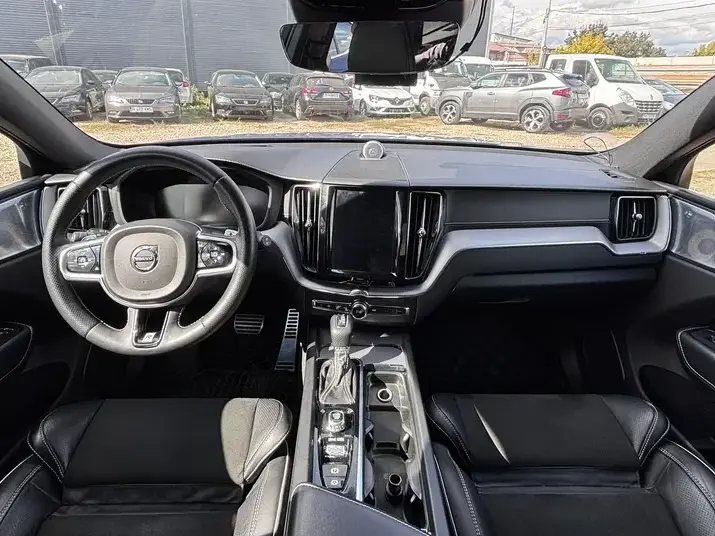 Volvo XC 60 II D5 AWD Geartronic RDesign