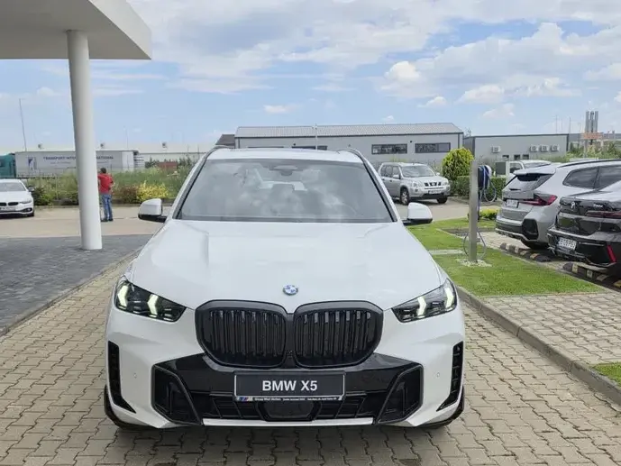 BMW X5 xDrive40i AT MHEV