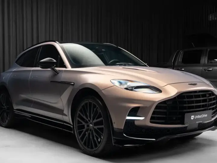 Aston Martin DBX
