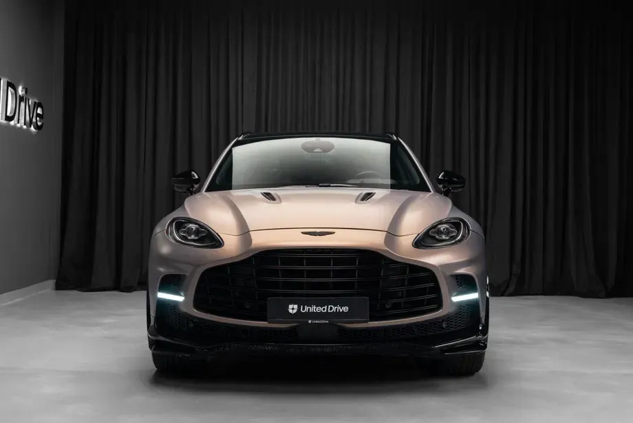 Aston Martin DBX — imagine 2