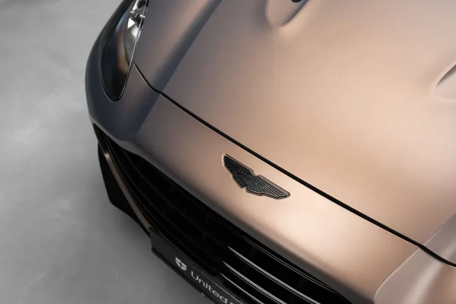 Aston Martin DBX — imagine 6