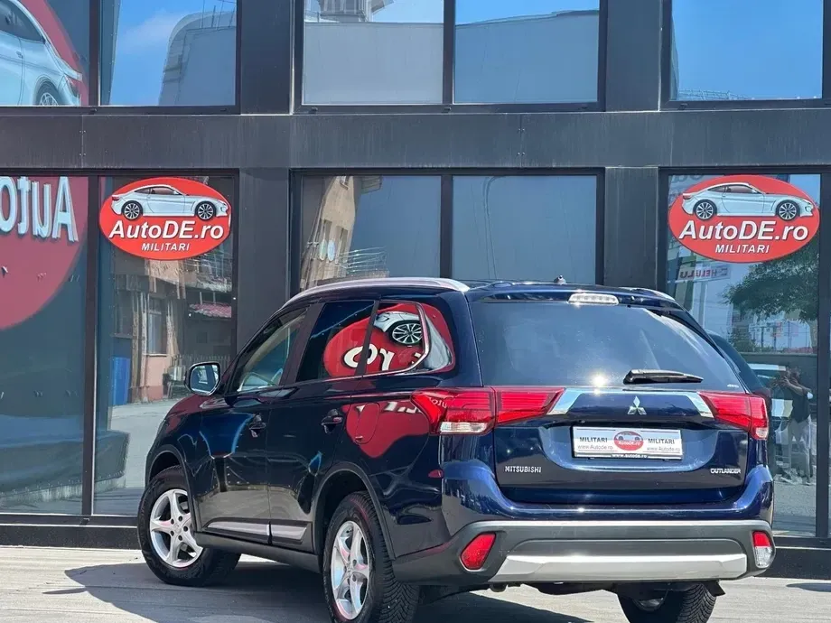 Mitsubishi Outlander — imagine 3