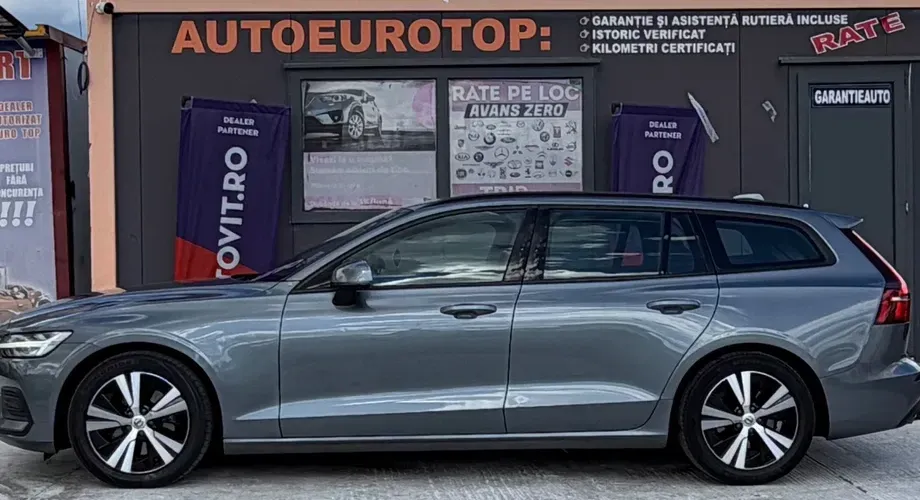 Volvo V60 II B3 MHEV AT8 FWD Momentum — imagine 4