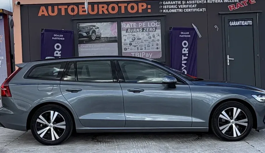 Volvo V60 II B3 MHEV AT8 FWD Momentum — imagine 5