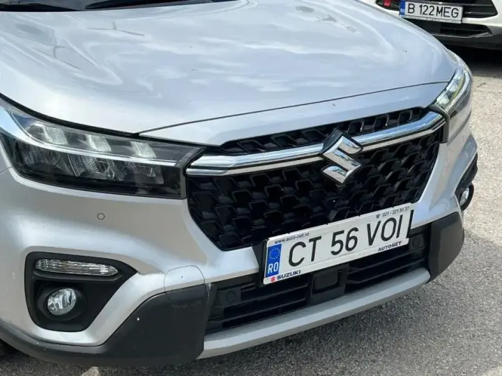 Suzuki S-Cross