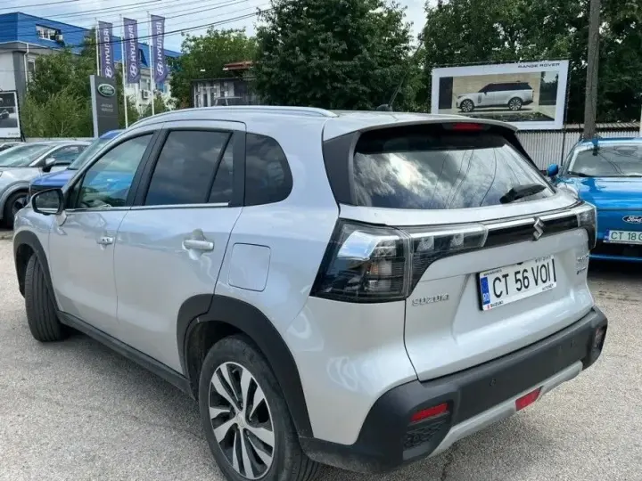 Suzuki S-Cross