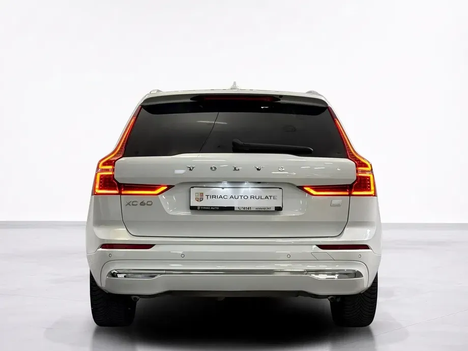 Volvo XC 60 T6 AWD Recharge Geartronic Inscription — imagine 4
