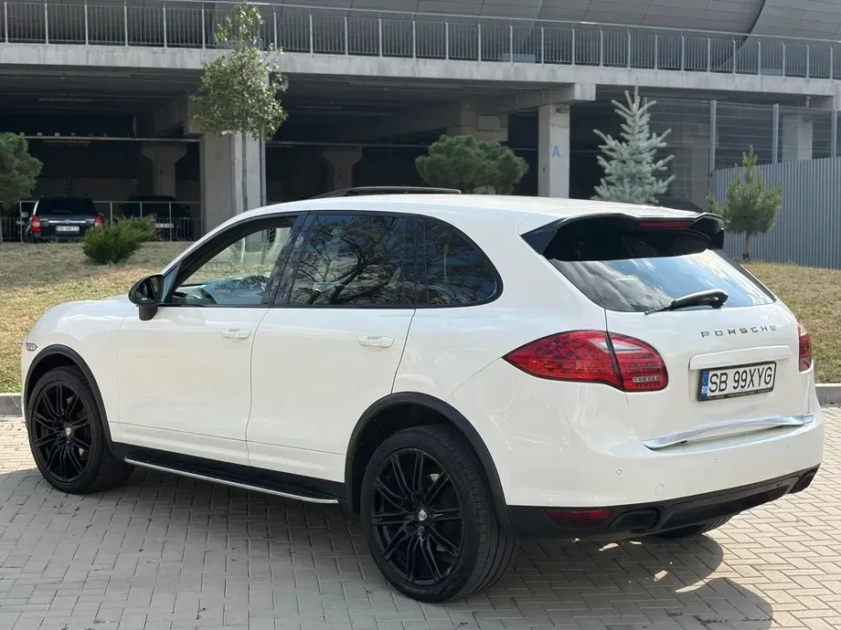 Porsche Cayenne Platinum Edition — imagine 5