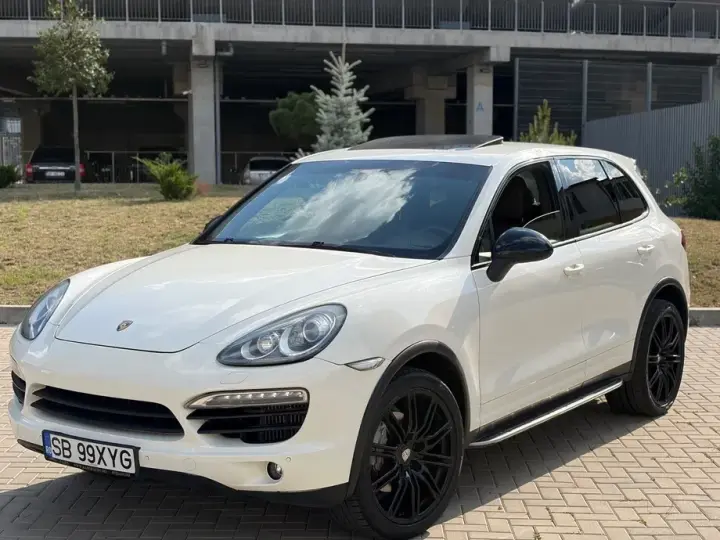 Porsche Cayenne Platinum Edition