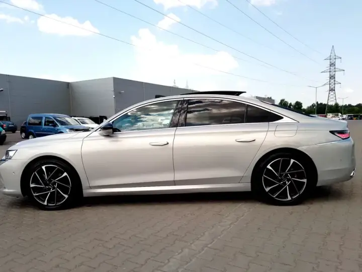 DS Automobiles DS 9
