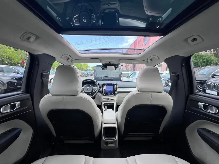 Volvo XC 40 T5 AWD Inscription — imagine 4