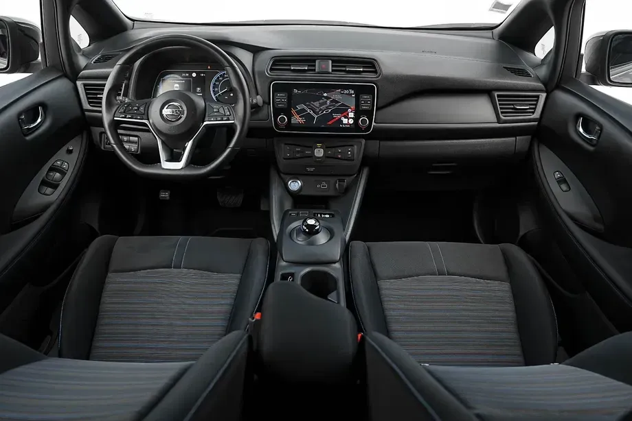 Nissan Leaf — imagine 5