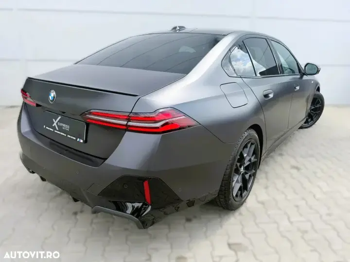 BMW Seria 5 520d xDrive AT MHEV