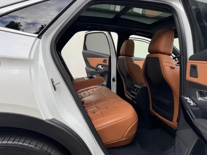 DS Automobiles DS 7 Crossback 1.6 PHeV AWD 300 EAT8 OPERA