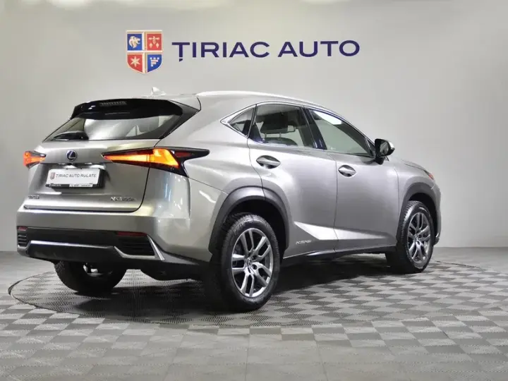 Lexus NX 300h
