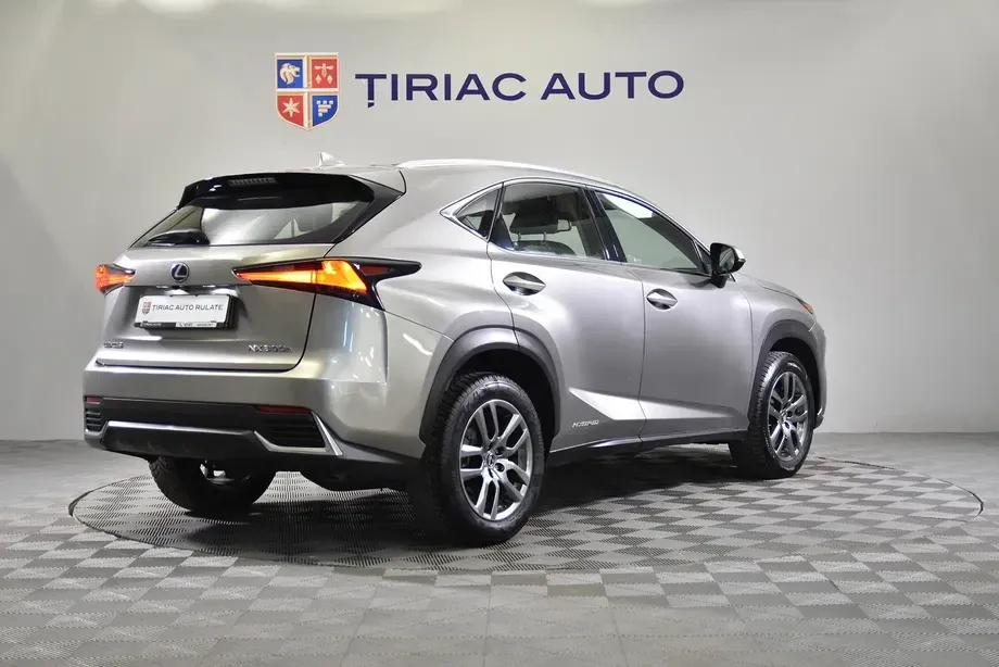 Lexus NX 300h — imagine 5