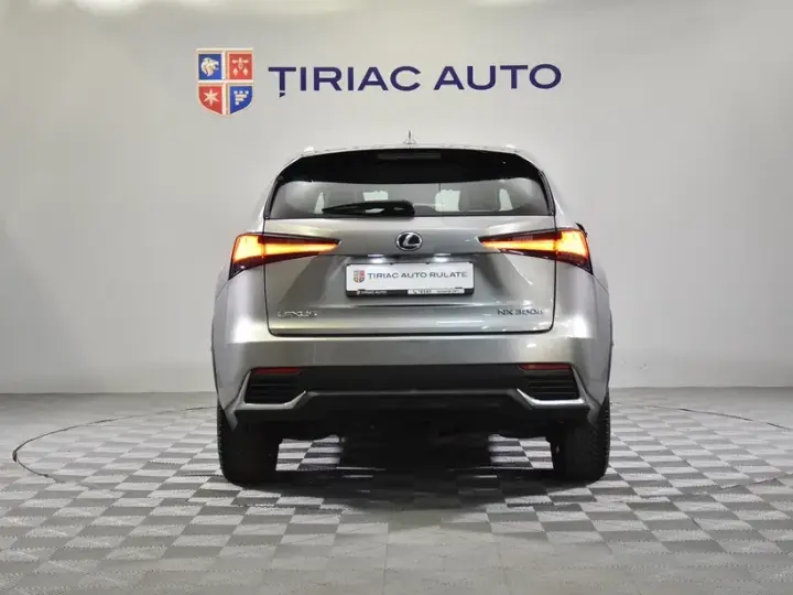 Lexus NX 300h