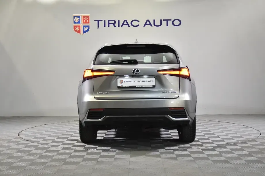 Lexus NX 300h — imagine 4