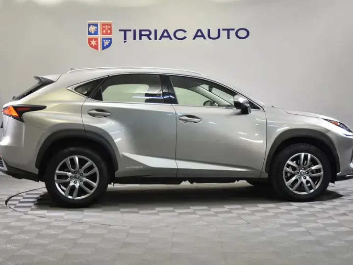 Lexus NX 300h
