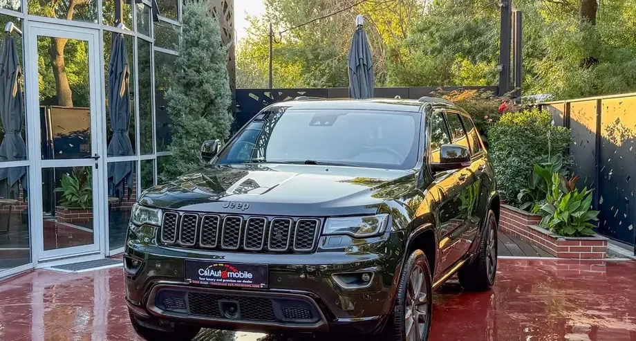 Jeep Grand Cherokee — imagine 5