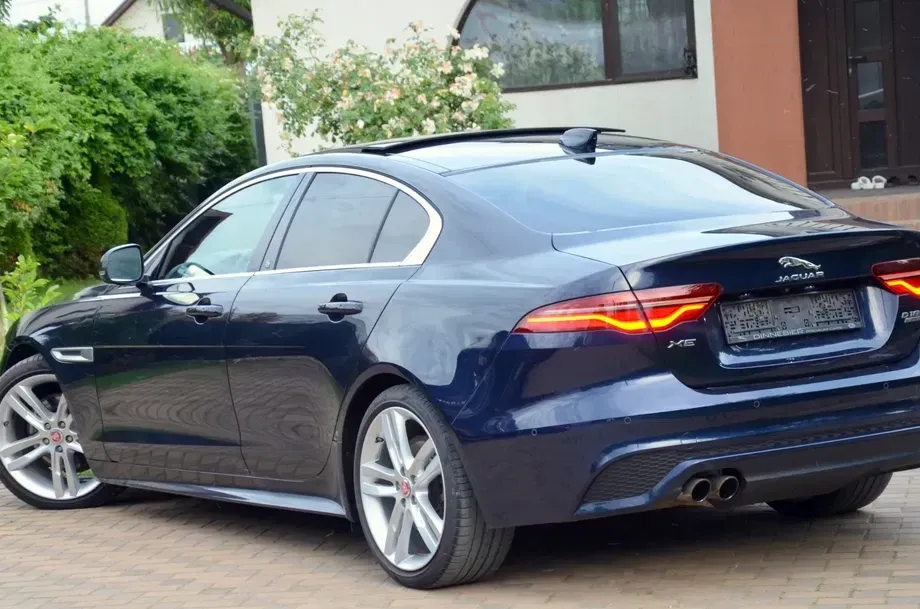 Jaguar XE D200 Aut. R-Dynamic HSE — imagine 2