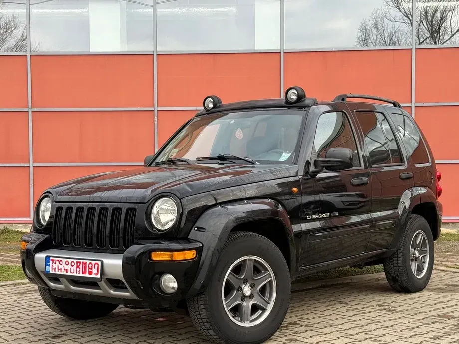 Jeep Cherokee 2.8 CRD Renegade — imagine 2