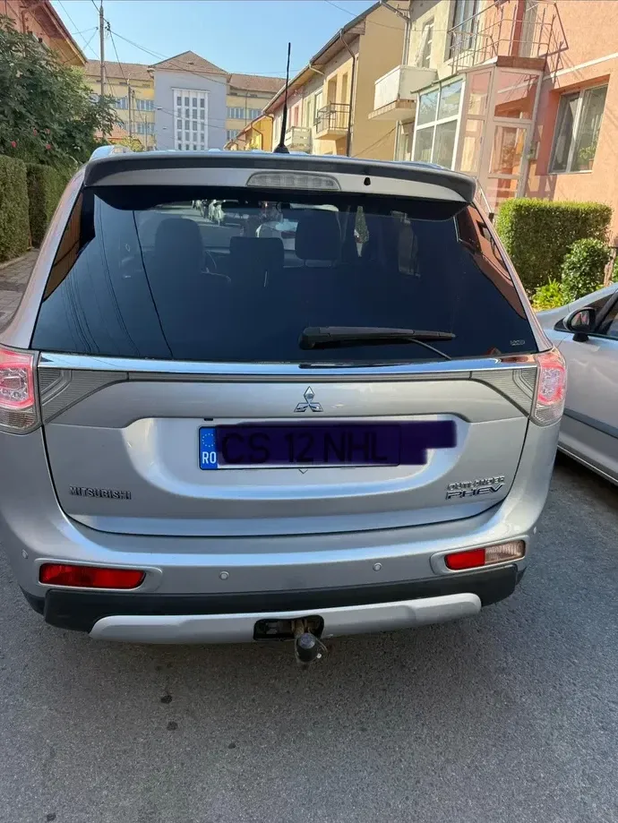 Mitsubishi Outlander III — imagine 2