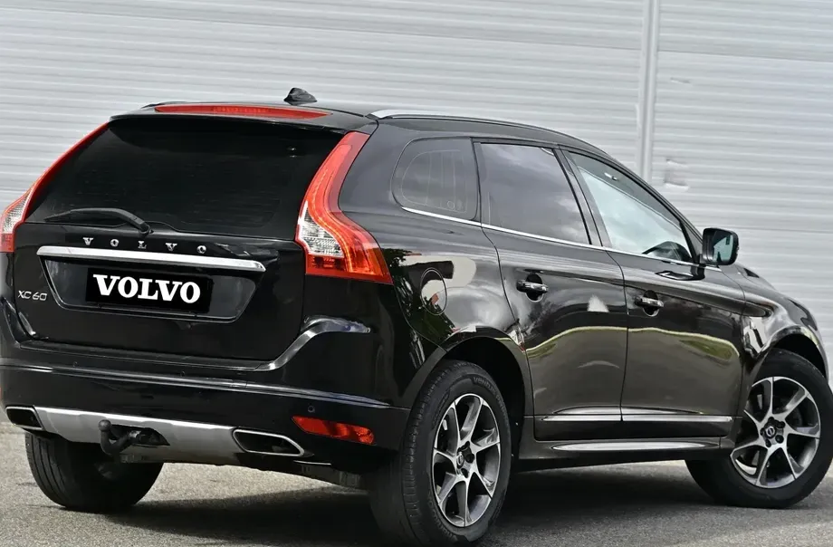 Volvo XC 60 D5 AWD Geartronic Ocean Race — imagine 6